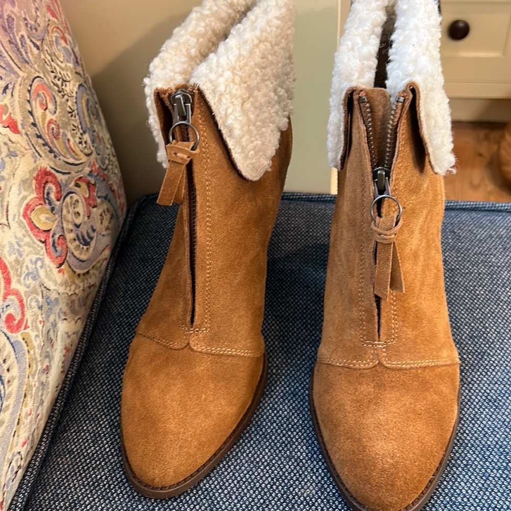 NWOT Splendid faux shearling ankle boot size 11